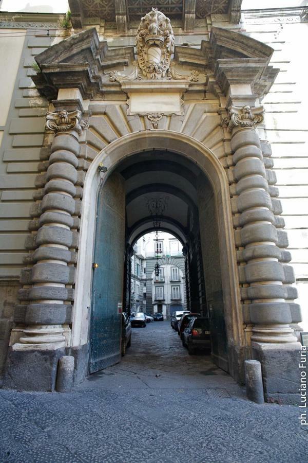 Bed and Breakfast A Casa Del Principe Lt Neapol Zewnętrze zdjęcie